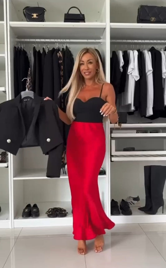 Complete Daria - Complete set consisting of skirt, body, and jacket