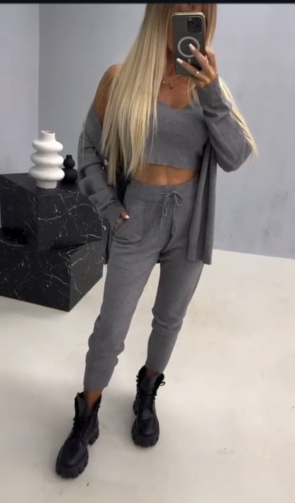 Complete Three-Piece Set Simona